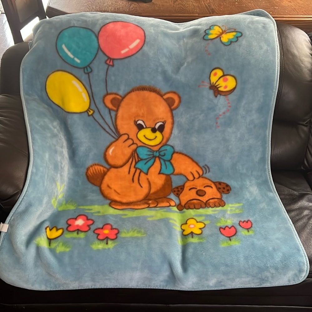 Vintage Rare Honey Bear Plush Blanket